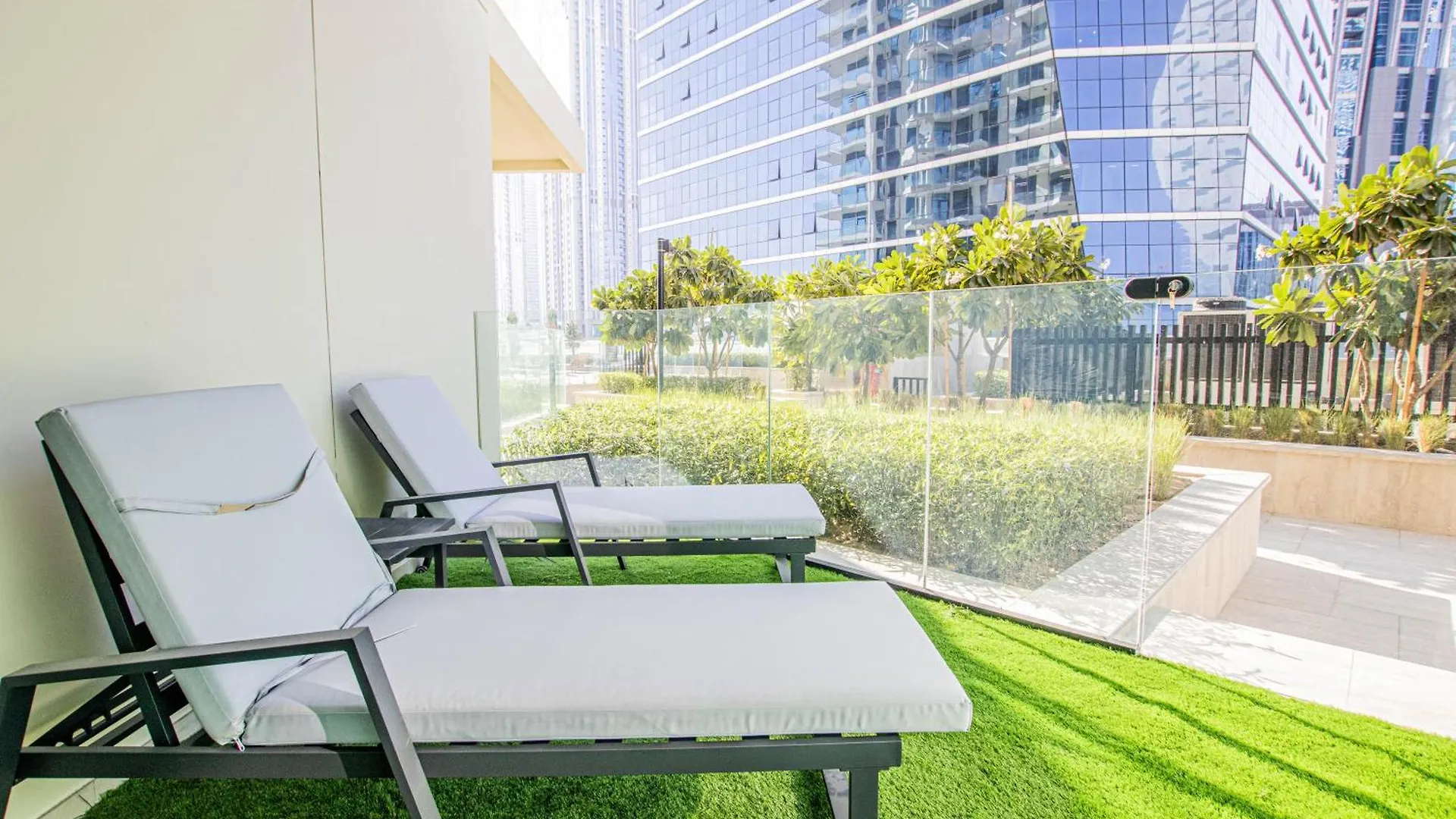 Stylish Missoni-Branded Studio Dubaj